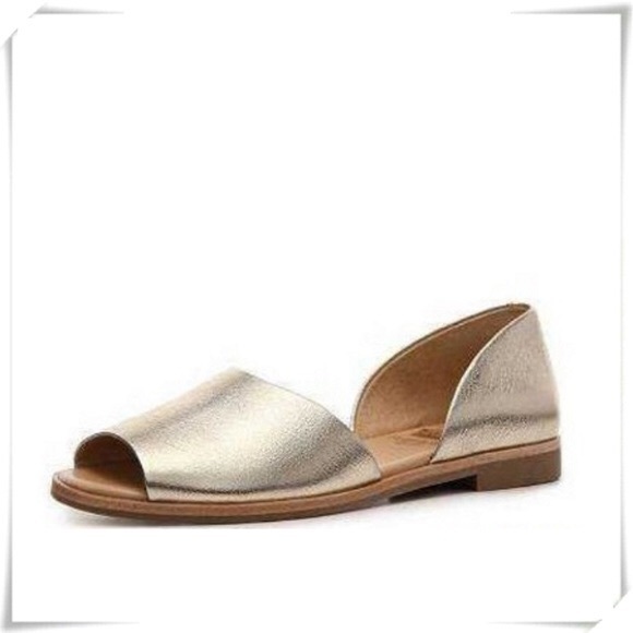 Crown Vintage Shoes - Gold tone sandals